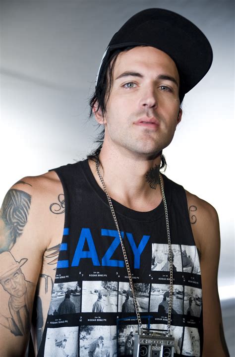 Yelawolf yelawolf - yelawolf. skip to content. get a free cd on orders over $75. home apparel accessories music tour cart mud mouth skull tee. $29.95 mud mouth hoodie. $59.95 ...